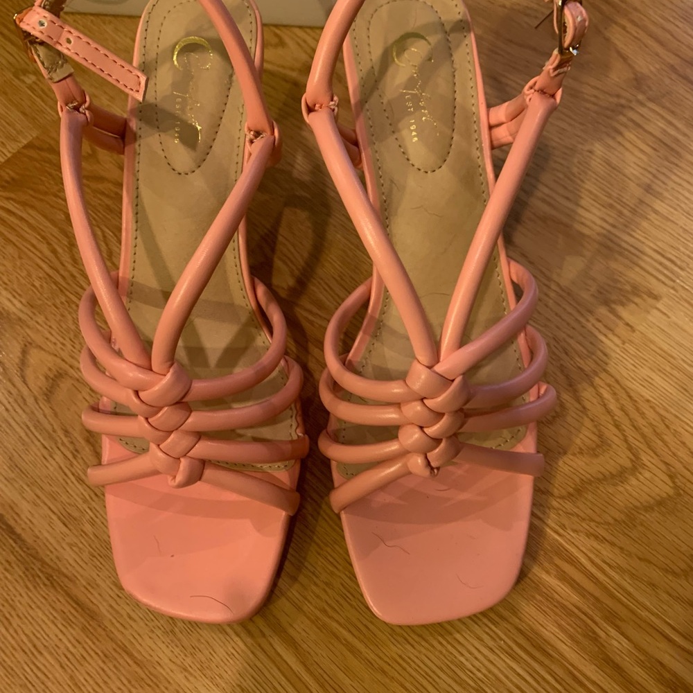 Chic Pink Strappy Sandals